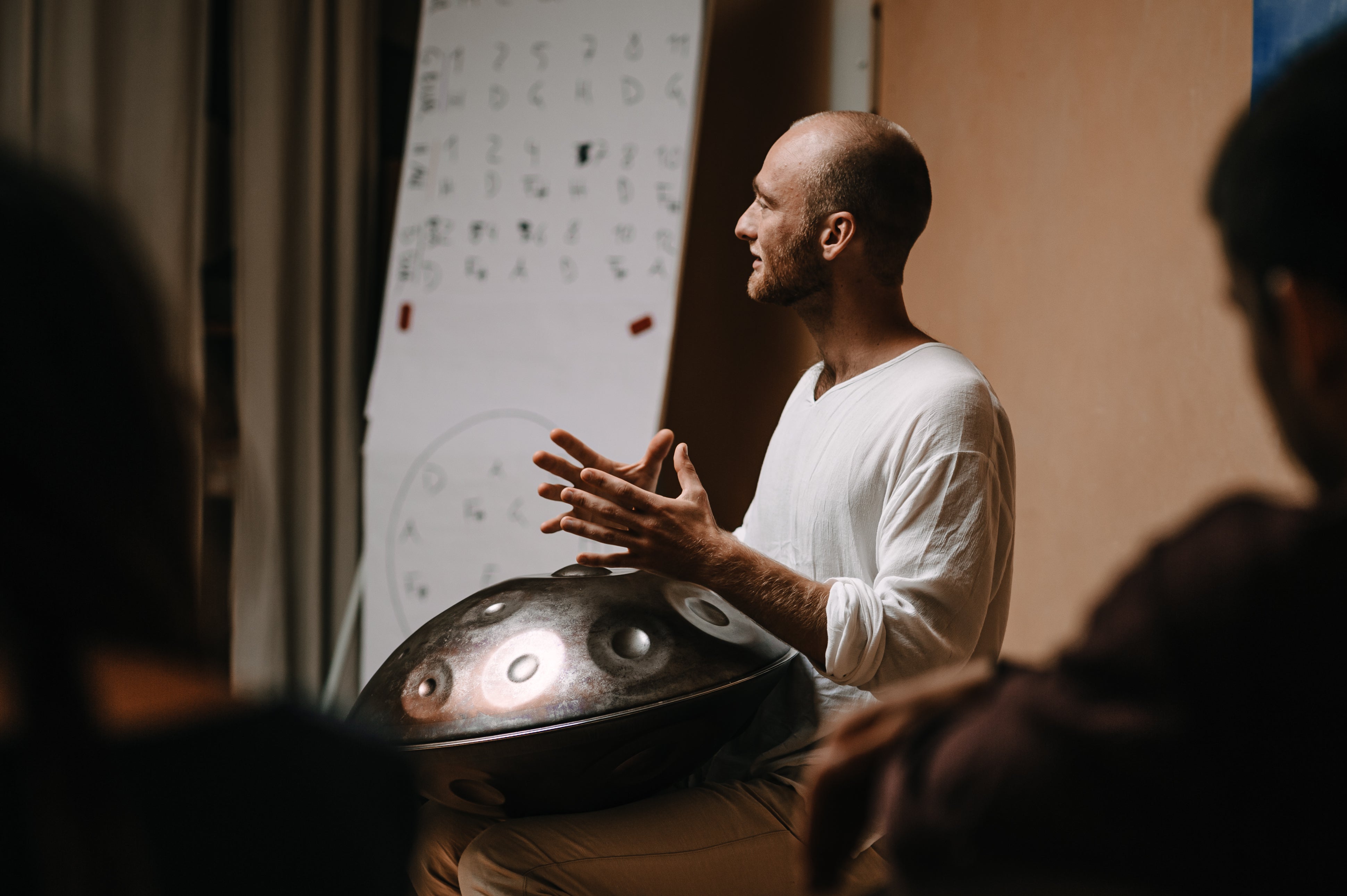 Malte Marten Teaching Handpan